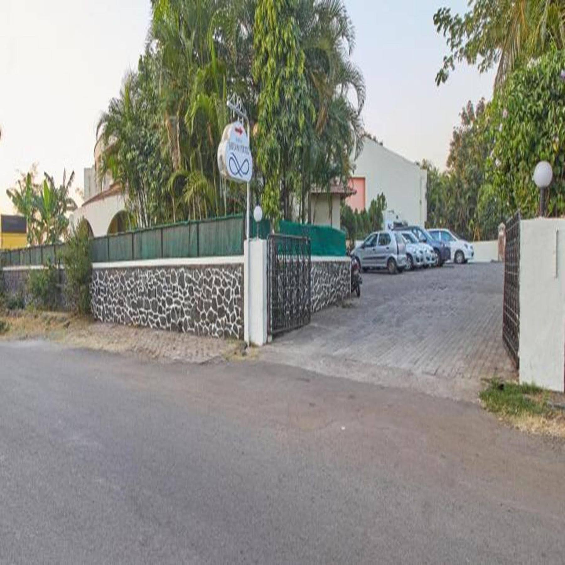 Sahil Sarovar Portico لونافالا المظهر الخارجي الصورة